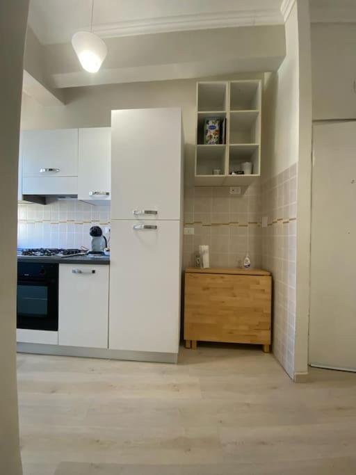 Appartement Luminoso Monolocale A 2 Passi Dalla Metro A à Rome Extérieur photo